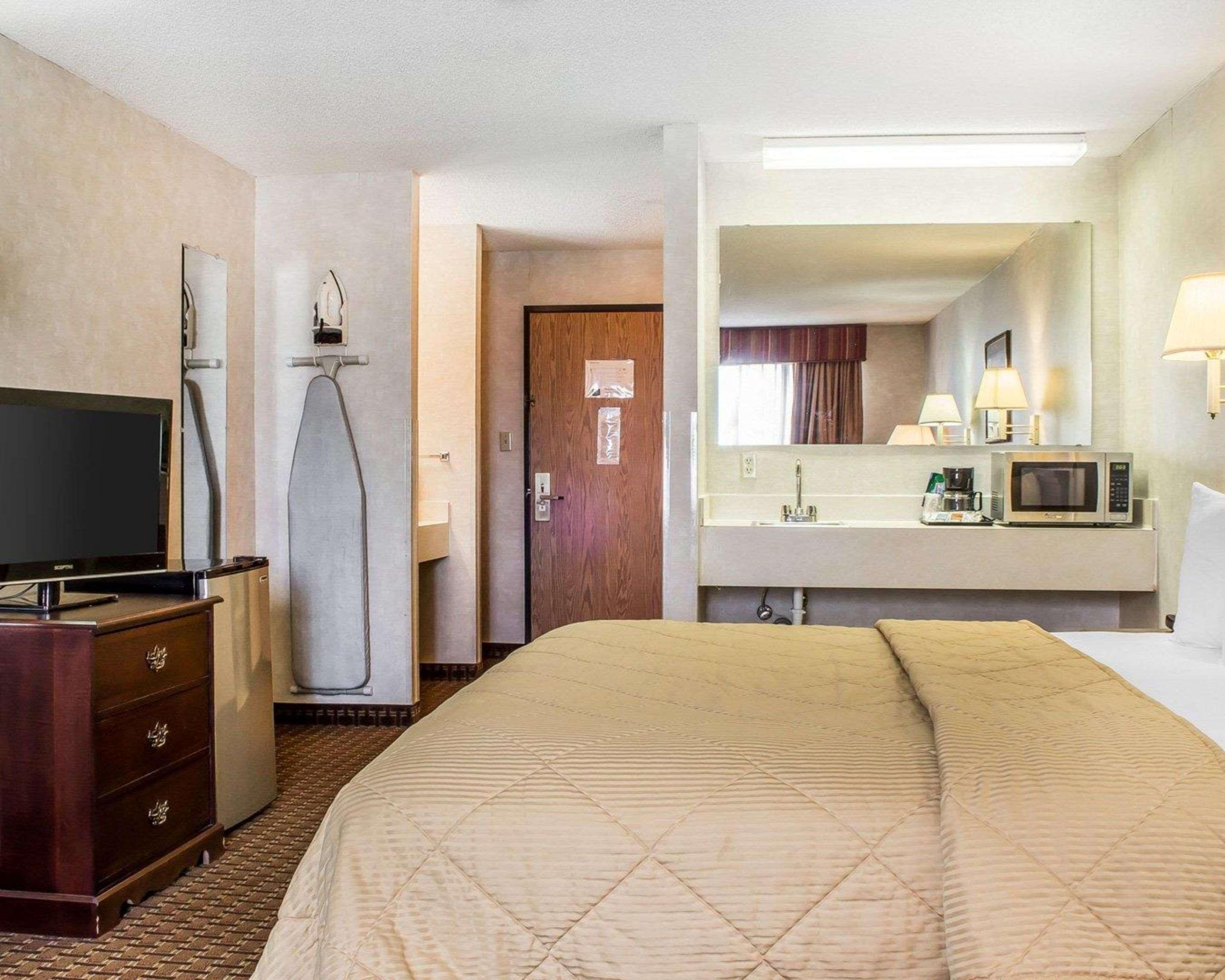 Quality Inn & Suites Юма Екстериор снимка