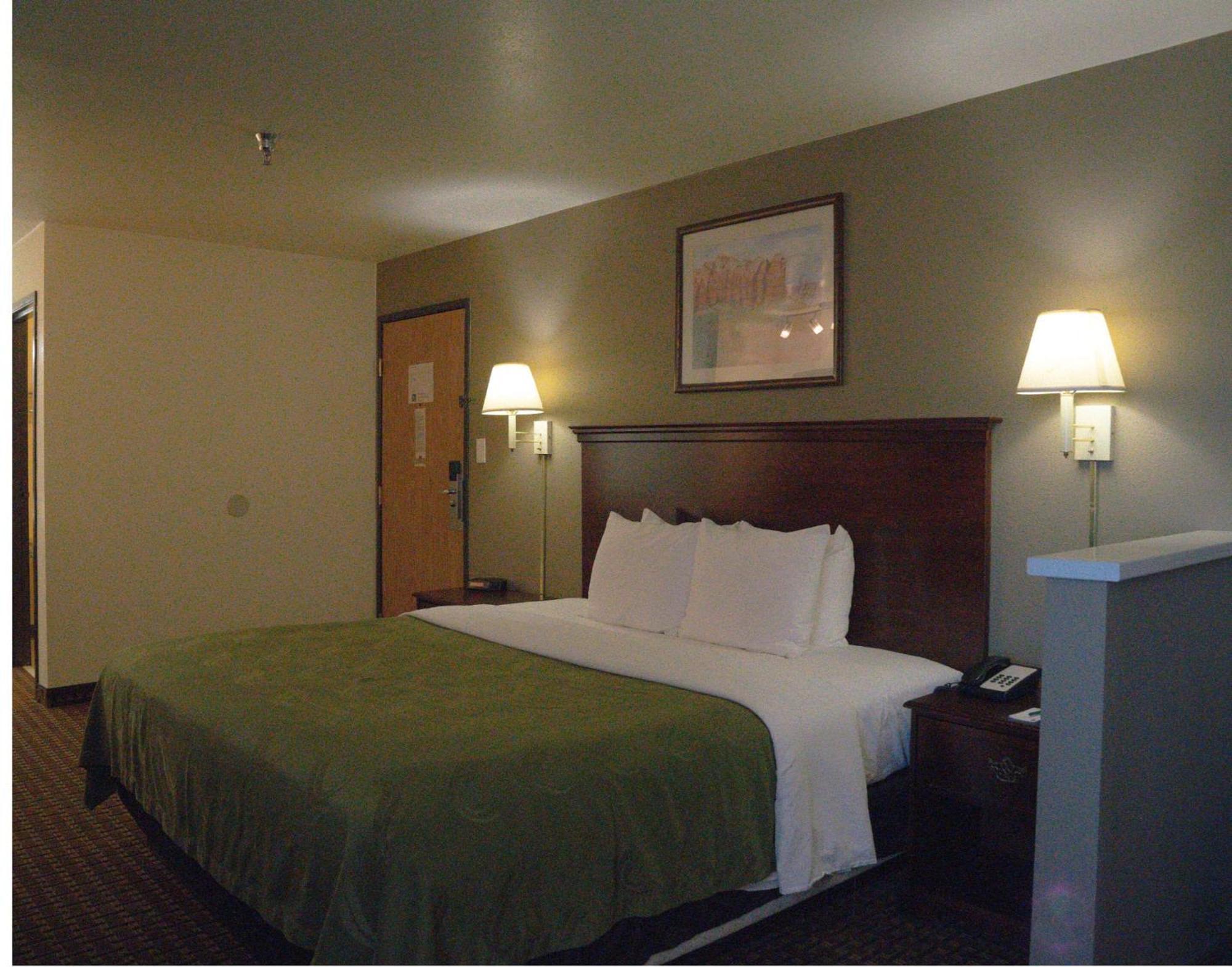 Quality Inn & Suites Юма Екстериор снимка