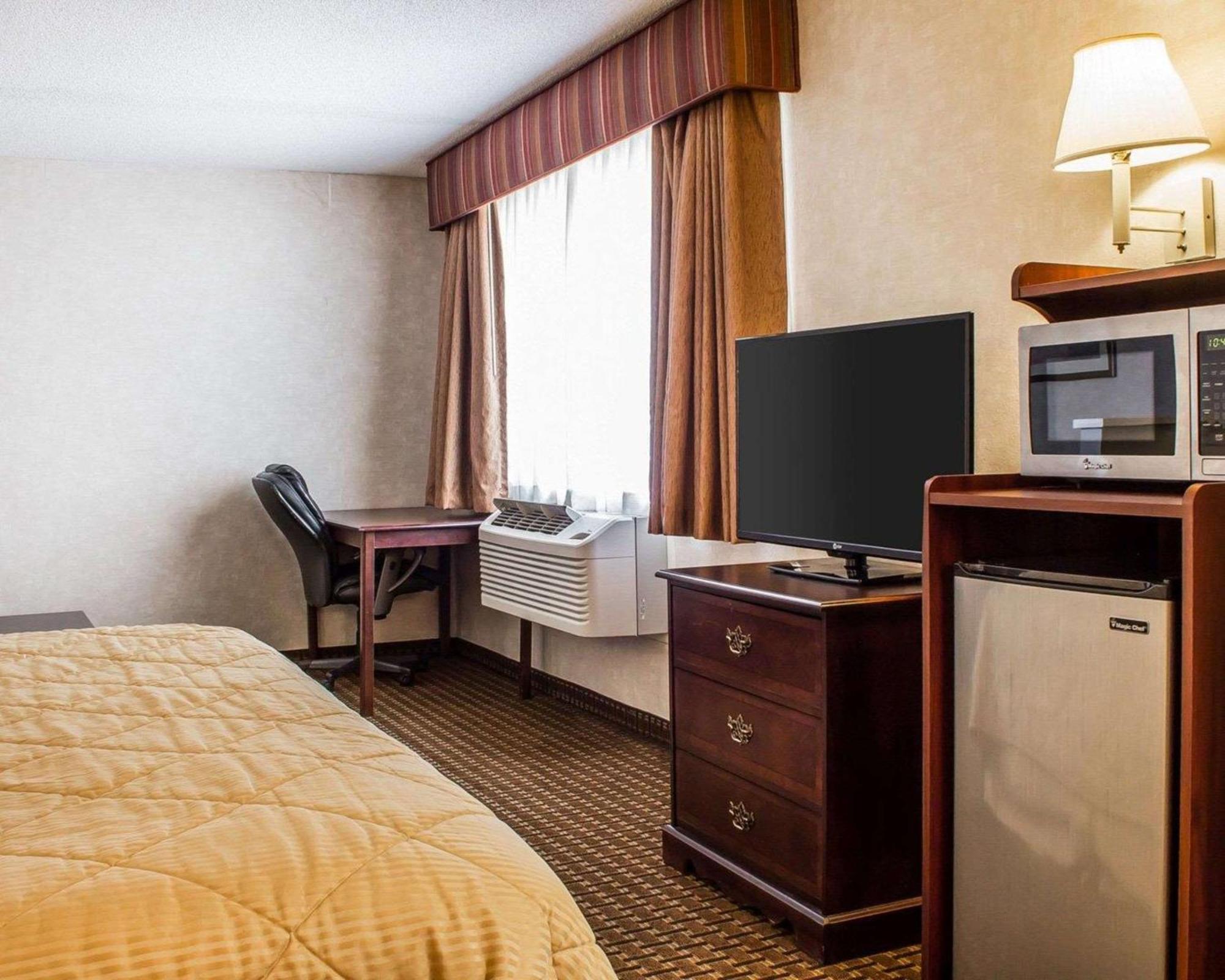 Quality Inn & Suites Юма Екстериор снимка