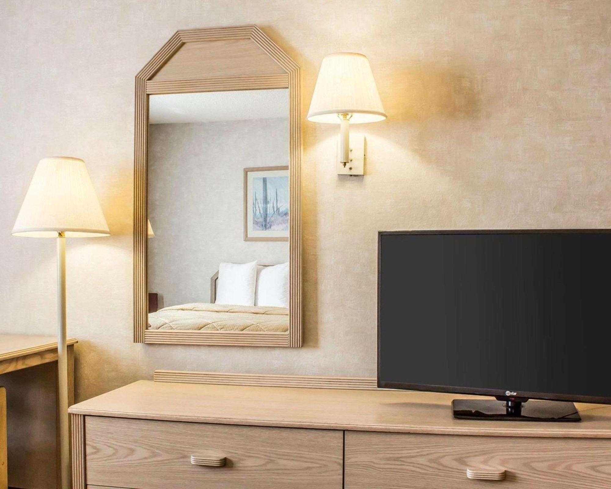 Quality Inn & Suites Юма Екстериор снимка