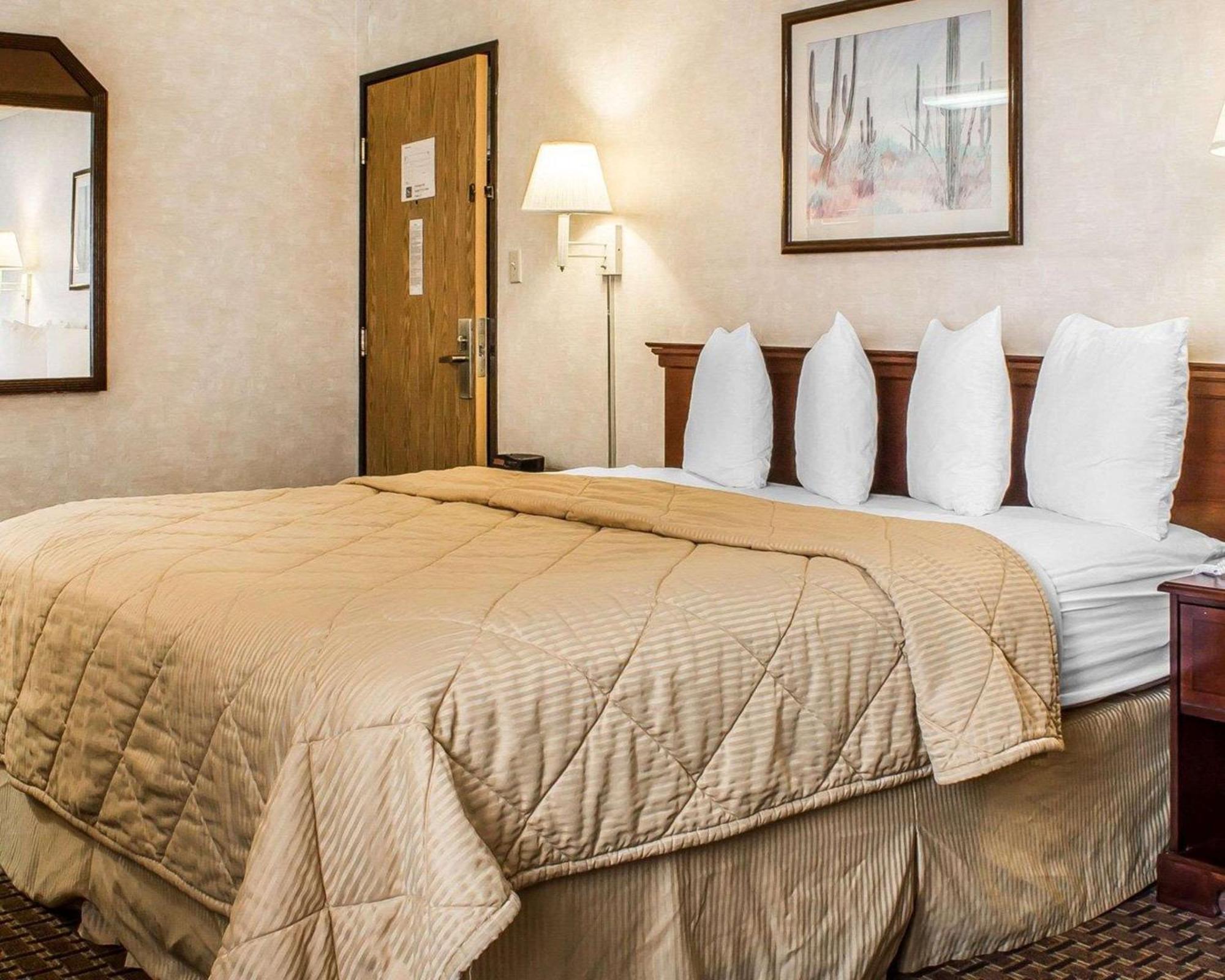 Quality Inn & Suites Юма Екстериор снимка