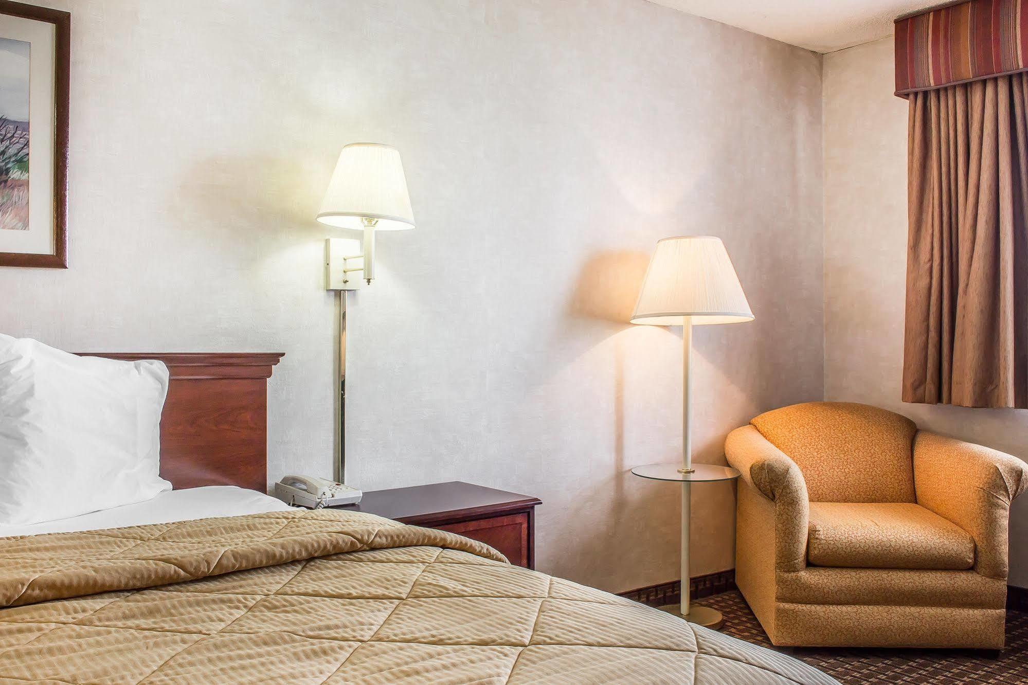 Quality Inn & Suites Юма Екстериор снимка